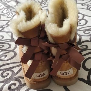 Uggs Girls - Size 13